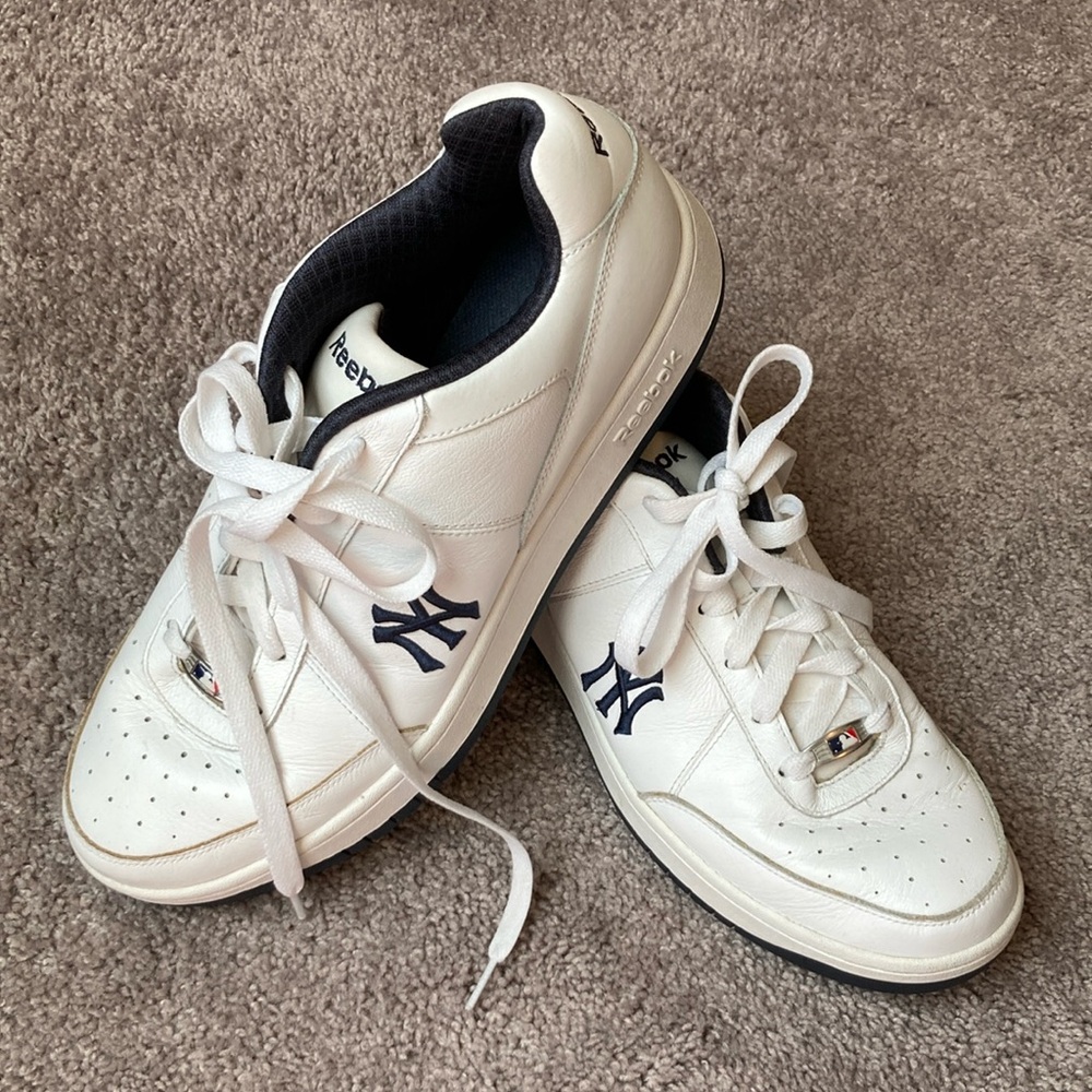 Men’s Reebok NY Yankees White Sneakers